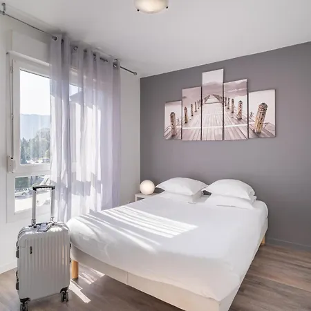 Sejours & Affaires Annecy Le Pont Neuf 2* Cran-Gévrier