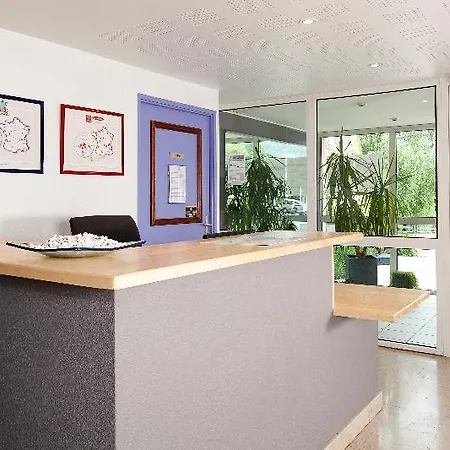 Sejours & Affaires Annecy Le Pont Neuf 2* Cran-Gevrier