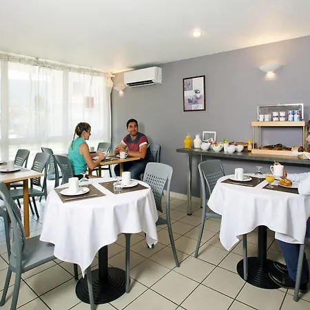 Appart hôtel Séjours&affaires Annecy Le Pont Neuf